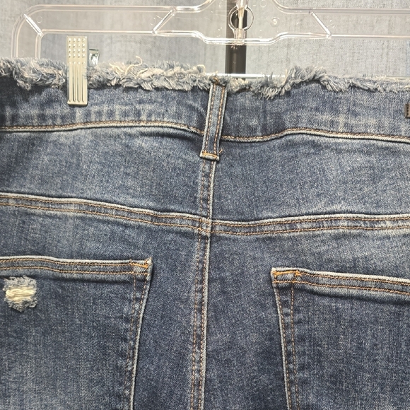 RISEN Frayed Hem And Waist Boyfriend Distressed Jeans in Classic Blue Size 3XL - Picture 11 of 14